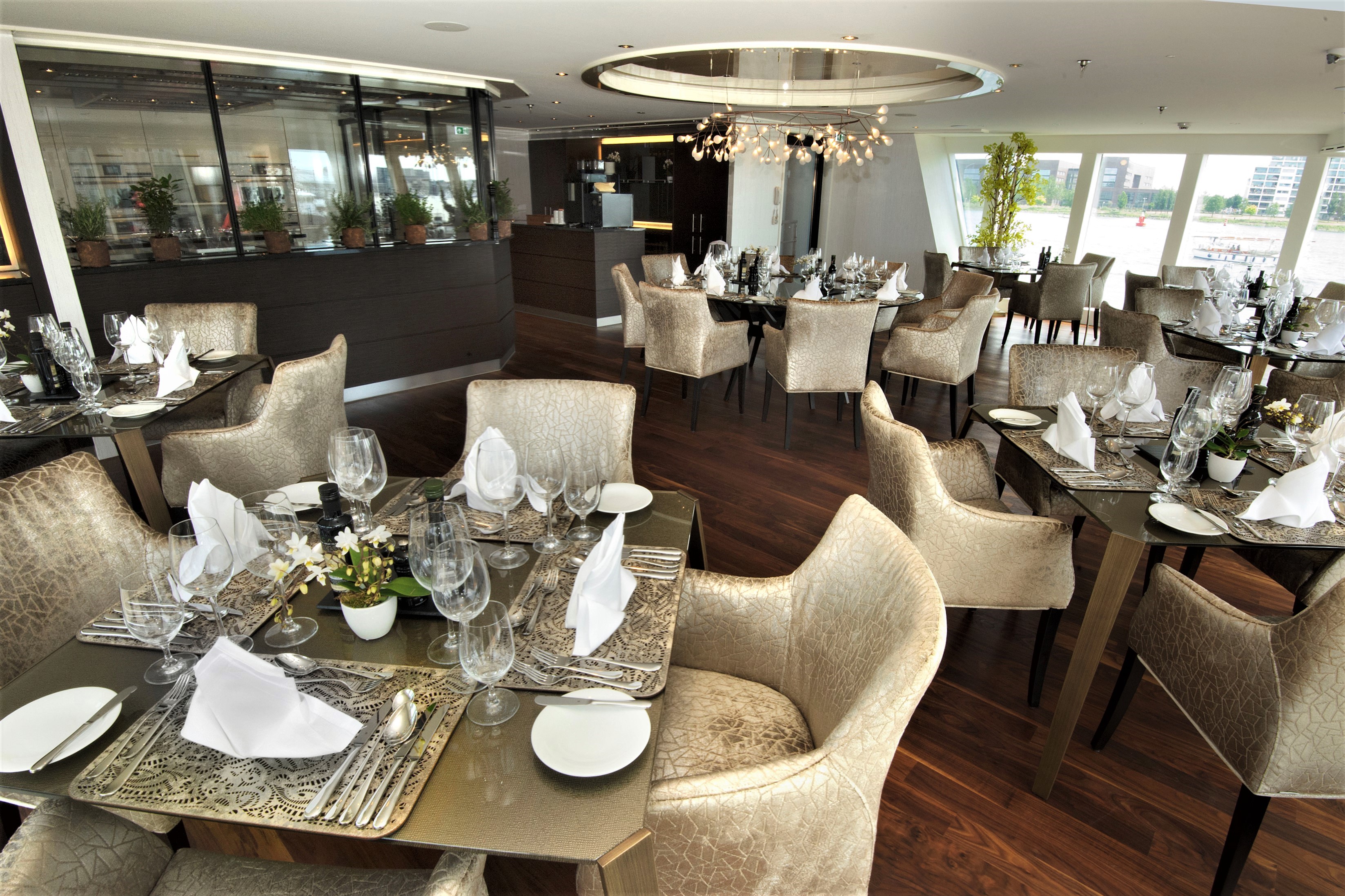 AmaWaterways AmaMora Chefs Table.jpg
